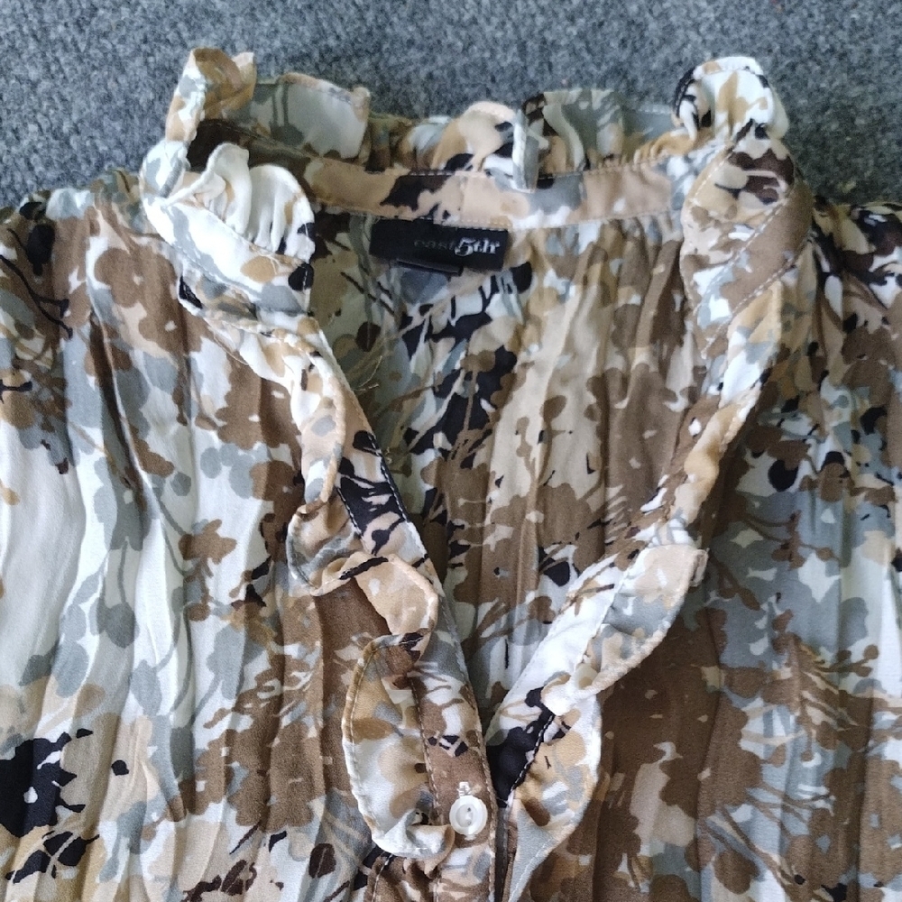 Zara Women's Ruffled Blouse - Cream and Black - Picture 7 of 13